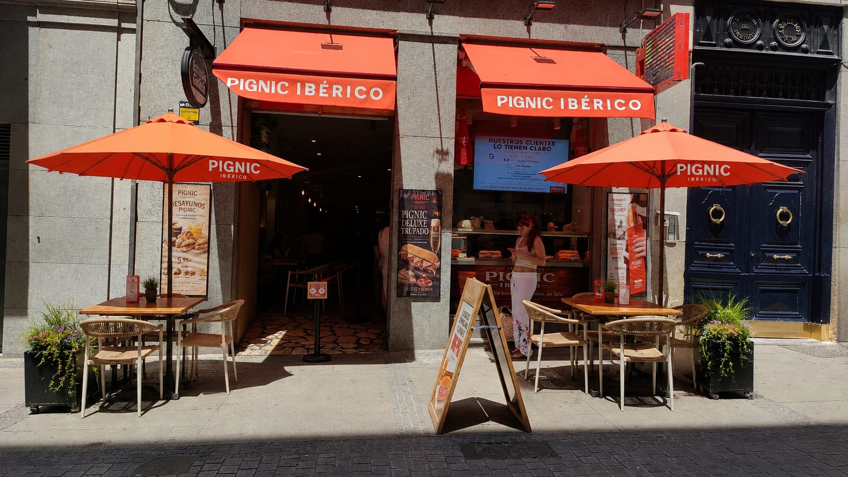 Fachada de Pignic Ibérico en Calle de Tetuán 19, junto a Puerta del Sol
